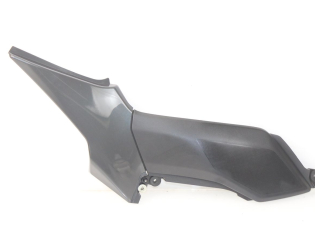 CACHE SOUS SELLE DROIT