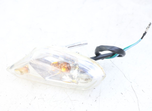 CLIGNOTANT AVANT DROIT