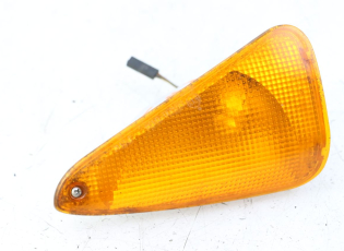 CLIGNOTANT AVANT DROIT