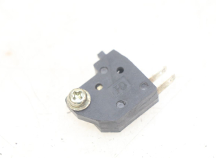 CONTACTEUR FEU STOP DROIT