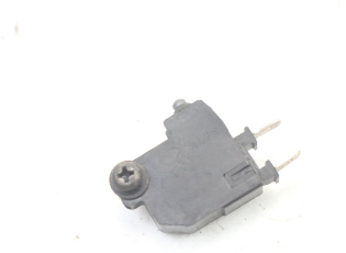 CONTACTEUR FEU STOP DROIT