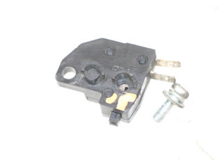 CONTACTEUR FEU STOP GAUCHE