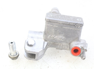 MAITRE CYLINDRE AVANT