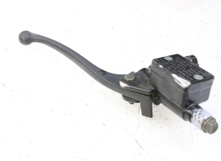 MAITRE CYLINDRE AVANT