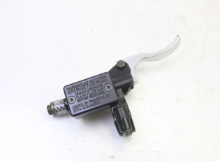 MAITRE CYLINDRE AVANT