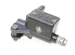 MAITRE CYLINDRE AVANT