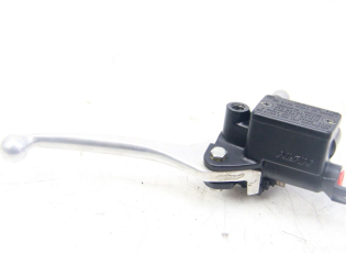 MAITRE CYLINDRE AVANT