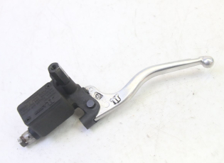 MAITRE CYLINDRE FREIN ARRIERE