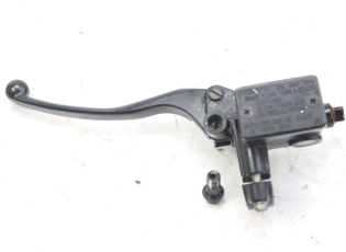 MAITRE CYLINDRE FREIN ARRIERE