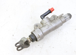 MAITRE CYLINDRE FREIN ARRIERE