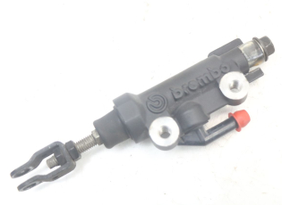 MAITRE CYLINDRE FREIN ARRIERE