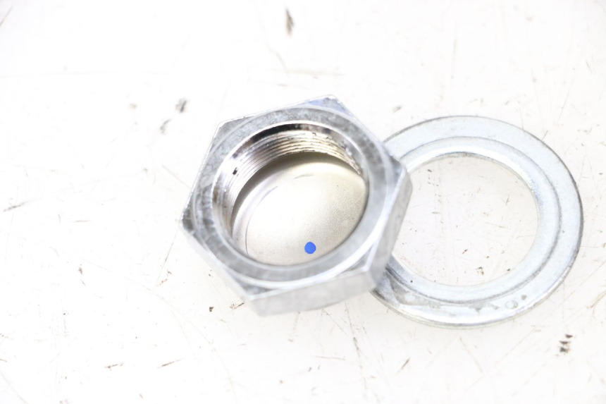 photo de GABELKRONE MUTTER SUZUKI GSR 750 (2011 - 2017) - Zoom auf Gebrauchszustand