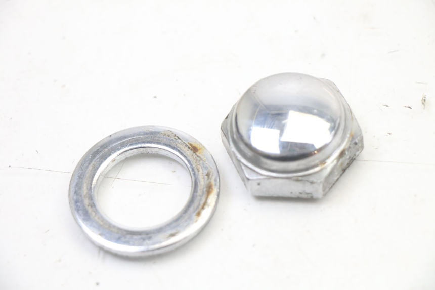 photo de GABELKRONE MUTTER KAWASAKI ZR7 ZR-7 S 750 (1999 - 2004) - Detailansicht des Bauteils