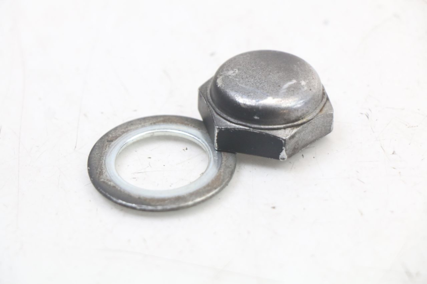 photo de GABELKRONE MUTTER SUZUKI GSR 750 (2011 - 2017) - Hauptansicht