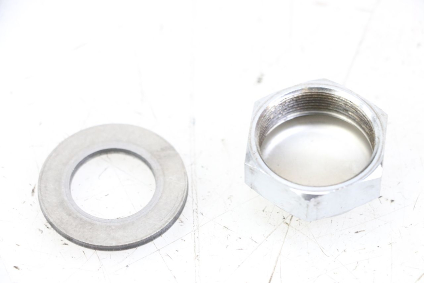 photo de GABELKRONE MUTTER YAMAHA FZ1 FAZER 1000 (2007 - 2009) - Zoom auf Gebrauchszustand