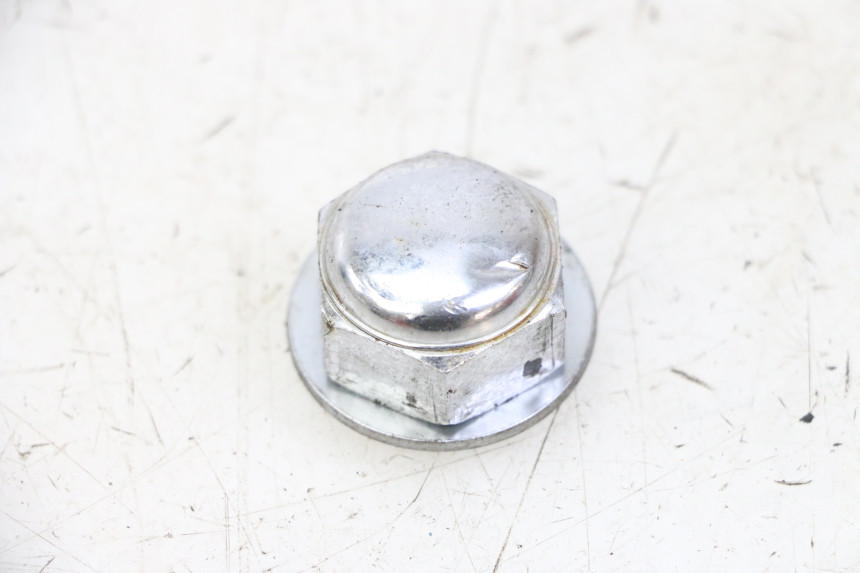 photo de GABELKRONE MUTTER YAMAHA FZS FAZER 600 (2001 - 2003) - Zoom auf Gebrauchszustand