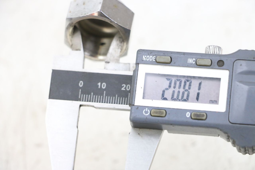 photo de GABELKRONE MUTTER YAMAHA XVS DRAG STAR DRAGSTAR 650 (1997 - 2007) - Zoom auf Gebrauchszustand