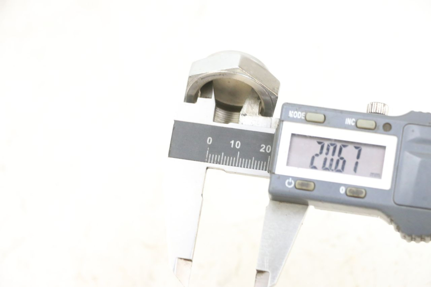 photo de GABELKRONE MUTTER KAWASAKI ZR 7 750 (1999 - 2004) - Detailansicht des Bauteils