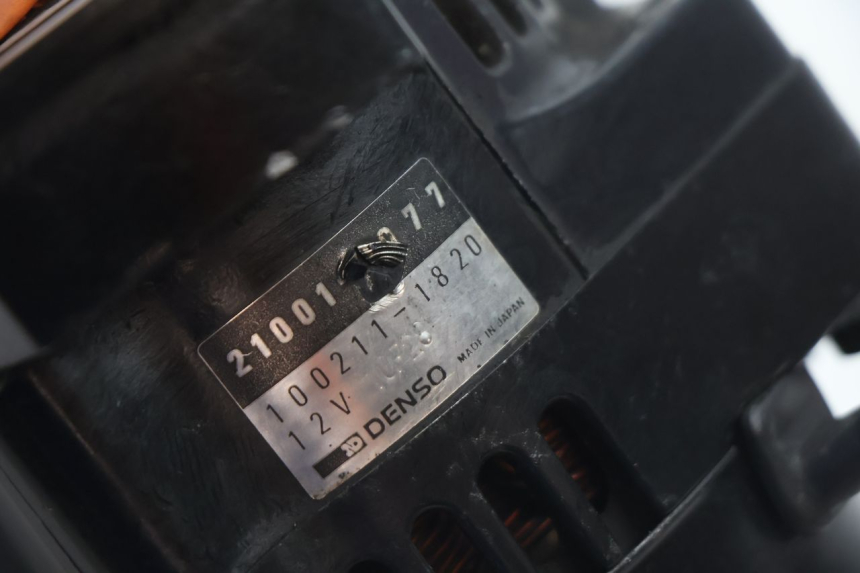 photo de LICHTMASCHINE KAWASAKI GPX F ZX750F 750 (1986 - 1990) - Gesamtansicht des Produkts
