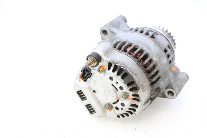 photo de LICHTMASCHINE SUZUKI GSF N BANDIT 1200 (2001 - 2005) - Details der Befestigungspunkte