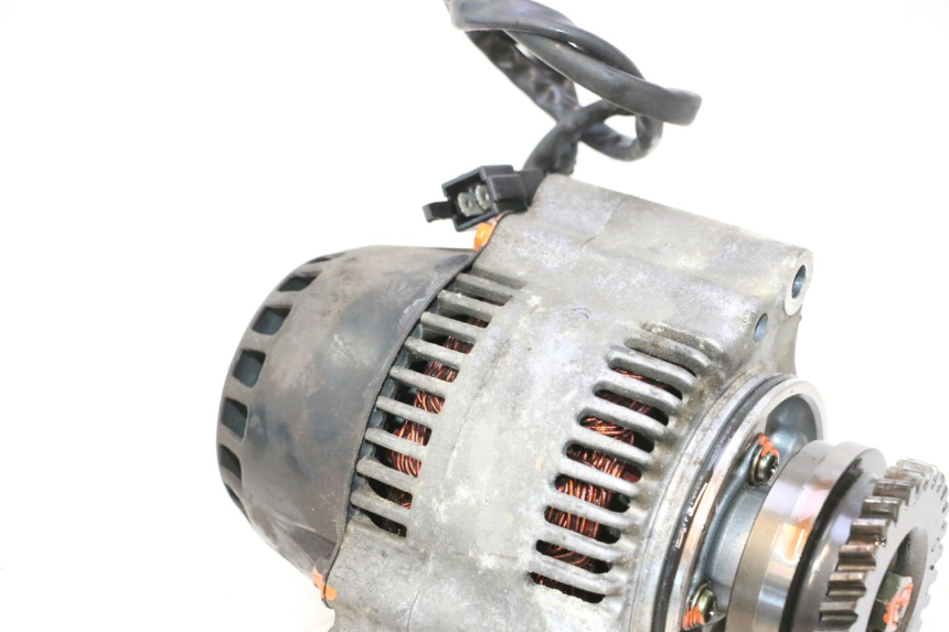 photo de LICHTMASCHINE SUZUKI GSX F GSXF 750 (1988 - 1998) - Detailansicht des Bauteils