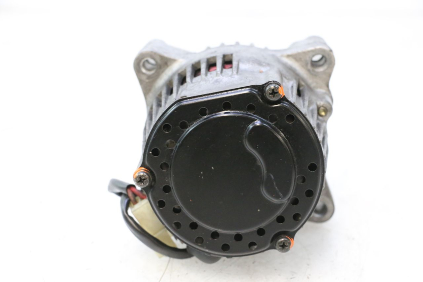 photo de LICHTMASCHINE YAMAHA YZF R GENESIS 750 (1993 - 1998) - Gesamtansicht des Produkts