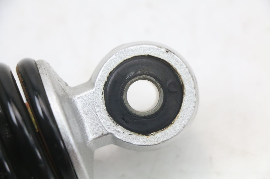 photo de HINTERE FEDERUNG KYMCO AGILITY 4T 50 (2018 - 2022) - Details der Befestigungspunkte