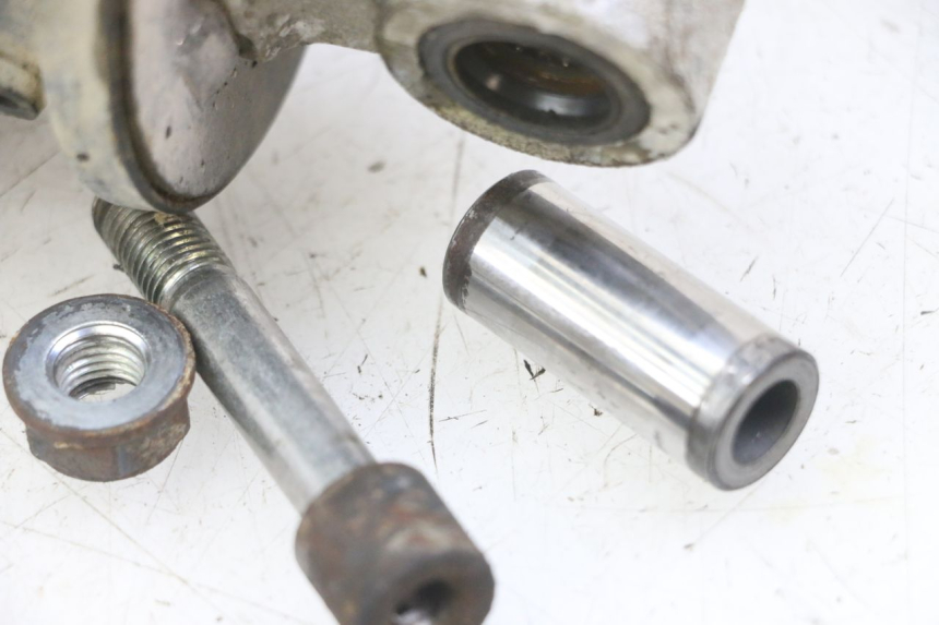 photo de FEDERBEIN HONDA CBF 500 (2004 - 2007) - Alternative Perspektive