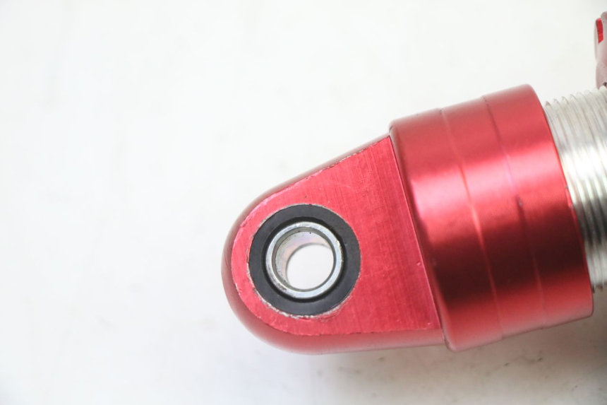 photo de HINTERE FEDERUNG LONCIN DIRT BIKE 125 - Zoom auf Gebrauchszustand