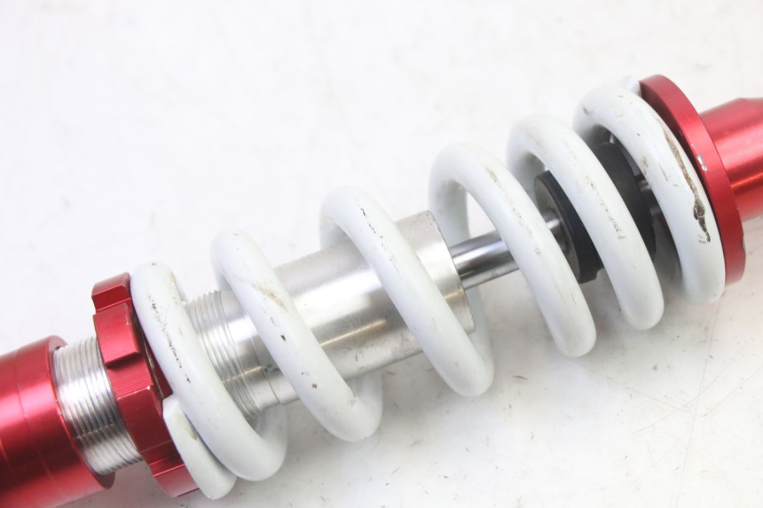 photo de HINTERE FEDERUNG LONCIN DIRT BIKE 125 - Technische Nahaufnahme