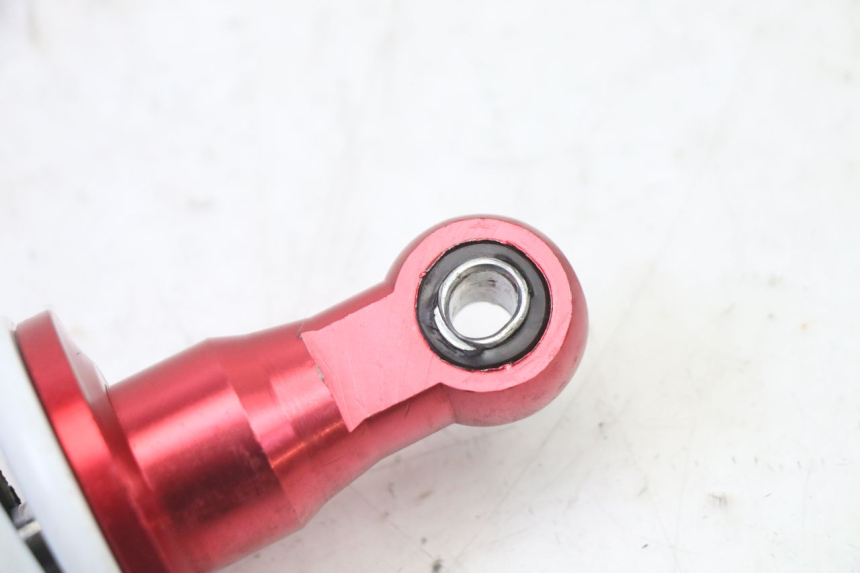 photo de HINTERE FEDERUNG LONCIN DIRT BIKE 125 - Details der Befestigungspunkte