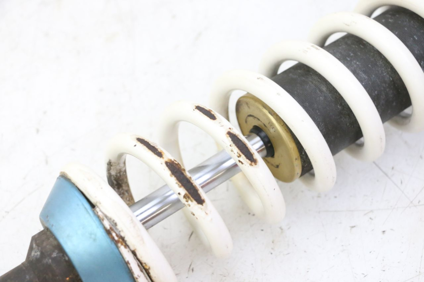 photo de FEDERBEIN APRILIA ETX 125 (1998 - 2002) - Oberflächenzustand und Material