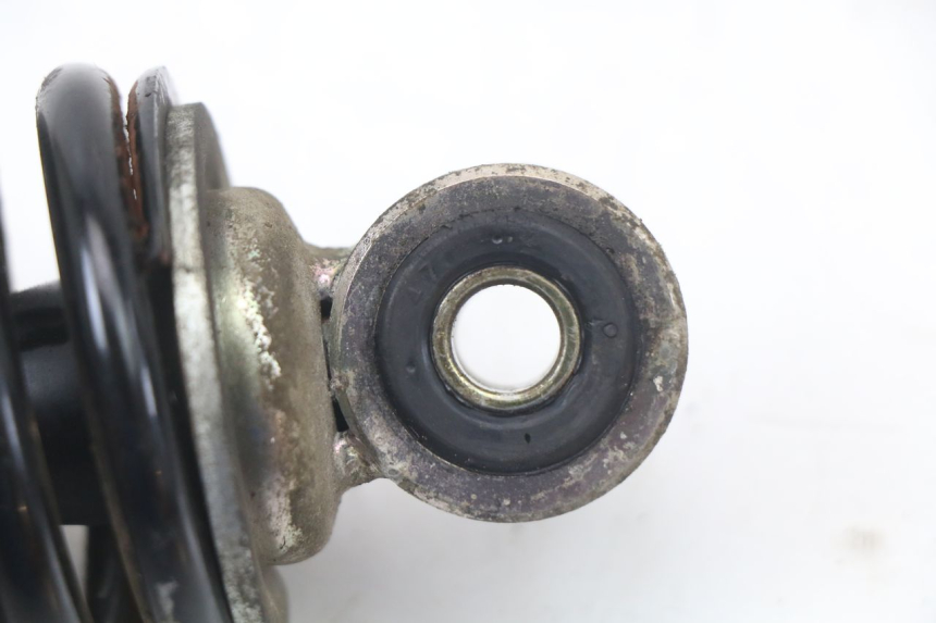 photo de HINTERE FEDERUNG HONDA FES PANTHEON 2T 125 (1998 - 2002) - Details der Befestigungspunkte