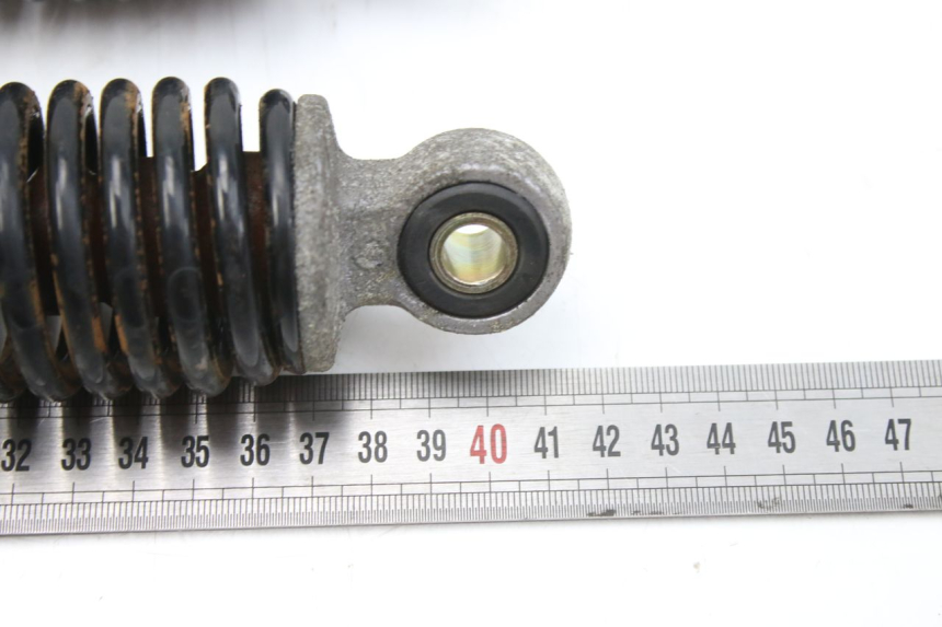 photo de FEDERBEIN HONDA FES PANTHEON 125 (2003 - 2007) - Details der Befestigungspunkte