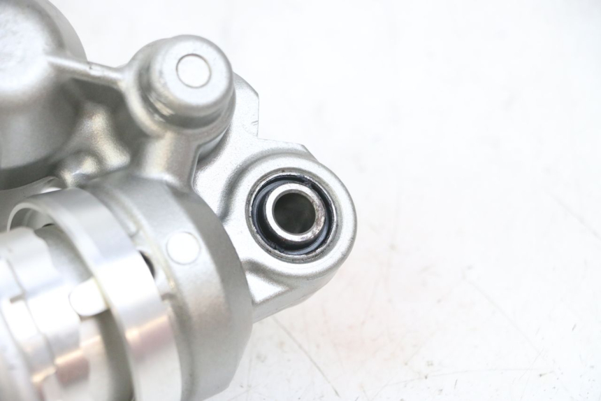 photo de FEDERBEIN SUZUKI GSF N BANDIT 600 (1996 - 1999) - Weitere Ansicht des Artikels