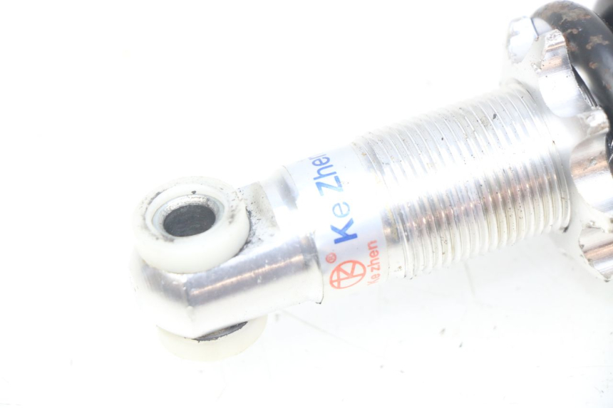 photo de HINTERER STOßDäMPFER POCKET BIKE KXD 50 - Details der Befestigungspunkte