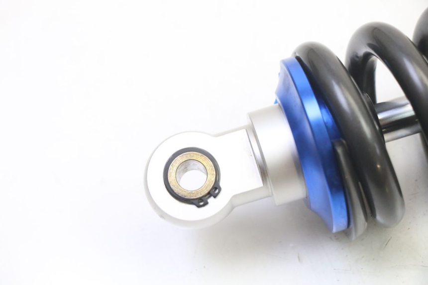 photo de HINTERE FEDERUNG APOLLO RFZ 125 - Zoom auf Gebrauchszustand