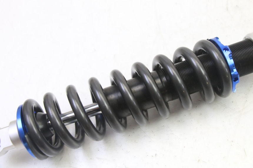 photo de HINTERE FEDERUNG APOLLO RFZ 125 - Technische Nahaufnahme