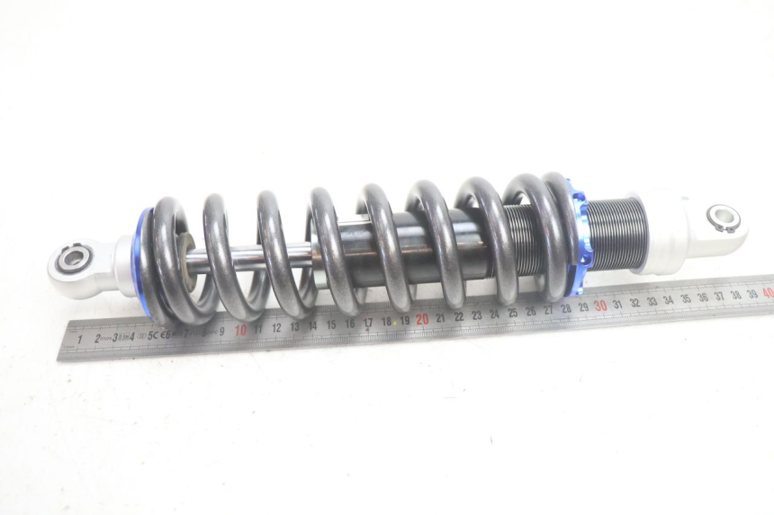 photo de HINTERER STOßDäMPFER APOLLO RFZ 150 - Oberflächenzustand und Material