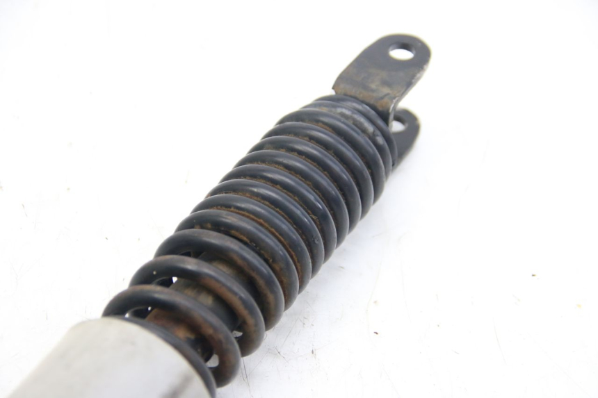 photo de HINTERE FEDERUNG APRILIA SCARABEO 4T 50 (2009 - 2017) - Zoom auf Gebrauchszustand