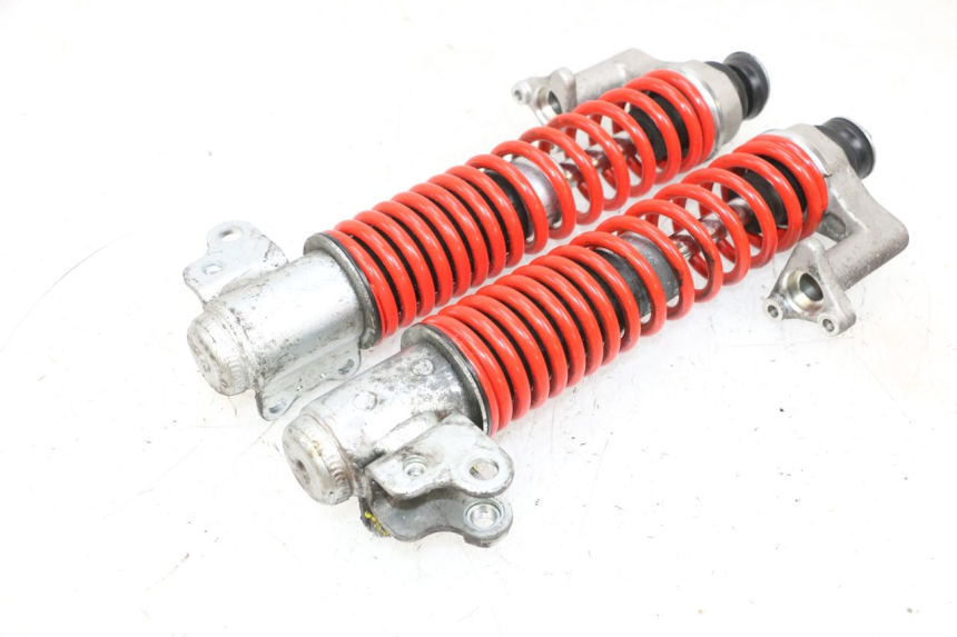 photo de FEDERBEIN VORNE PIAGGIO MP3 HPE 300 (2019 - 2026) - Details der Befestigungspunkte