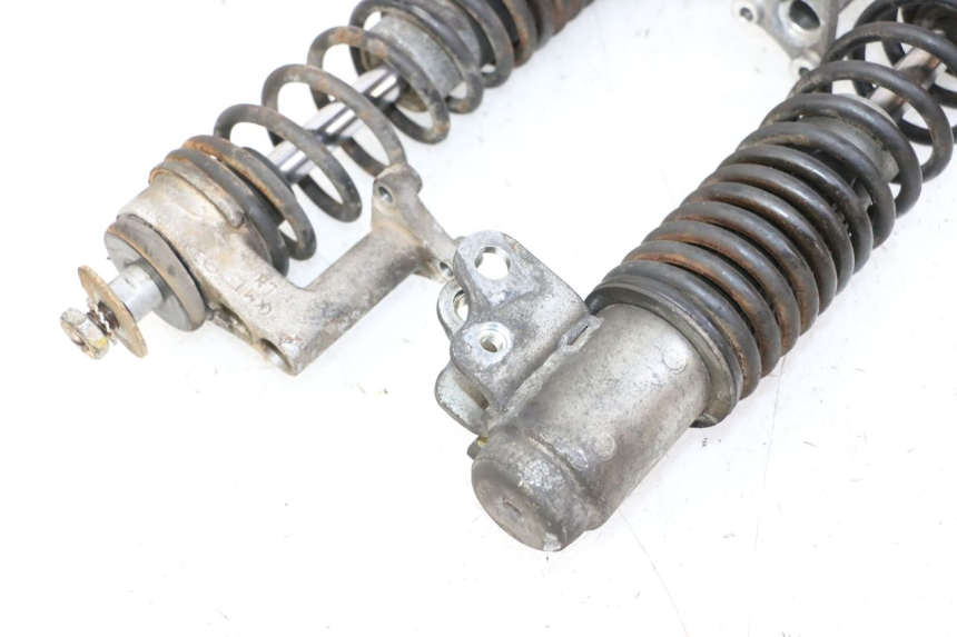 photo de FEDERBEIN VORNE PIAGGIO MP3 LT 300 (2010 - 2016) - Oberflächenzustand und Material