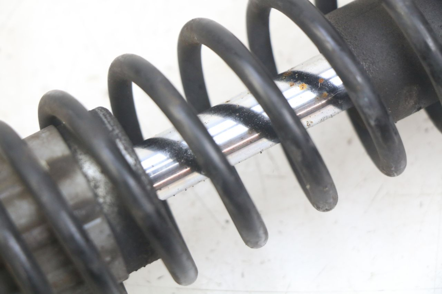 photo de VORDERDäMPFER PIAGGIO VESPA LXV 125 (2006 - 2009) - Alternative Perspektive