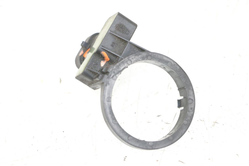 photo de TRANSPONDERANTENNE PIAGGIO MP3 LT 400 (2007 - 2012) - Hauptansicht