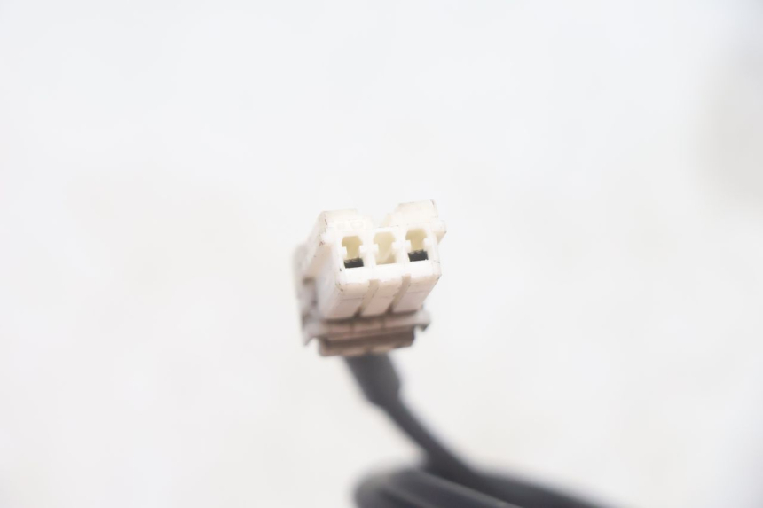 photo de TRANSPONDERANTENNE PEUGEOT SATELIS 125 (2013 - 2018) - Details der Befestigungspunkte