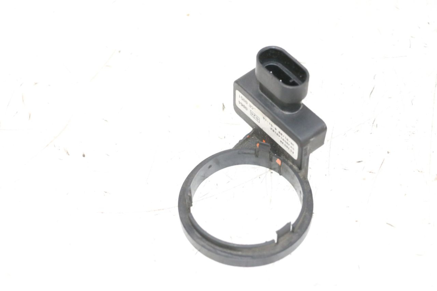 photo de TRANSPONDERANTENNE PIAGGIO VESPA GTS SUPER IE 125 (2009 - 2016) - Alternative Perspektive