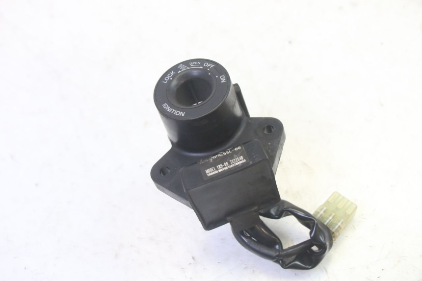 photo de TRANSPONDERANTENNE YAMAHA X-MAX XMAX 250 (2006 - 2009) - Alternative Perspektive