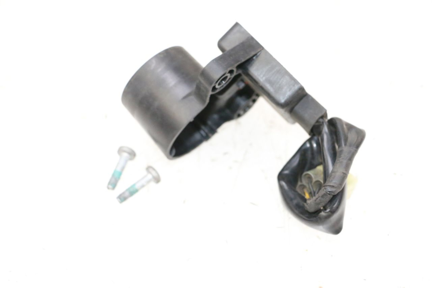 photo de TRANSPONDERANTENNE YAMAHA XMAX X-MAX 125 (2006 - 2009) - Details der Befestigungspunkte