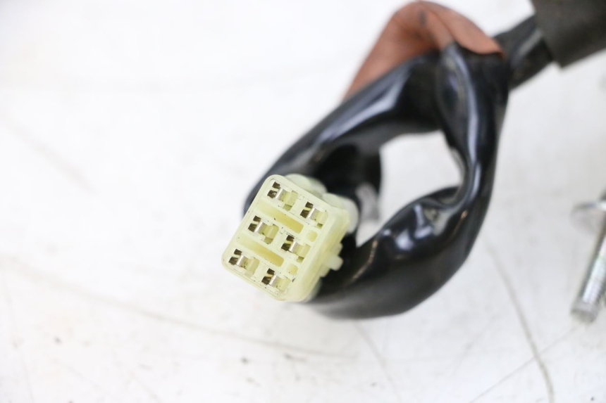 photo de TRANSPONDERANTENNE YAMAHA X-MAX XMAX 125 (2010 - 2013) - Details der Befestigungspunkte