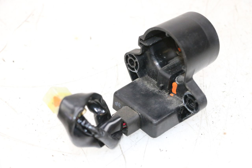 photo de TRANSPONDERANTENNE YAMAHA XMAX X-MAX 125 (2006 - 2009) - Alternative Perspektive